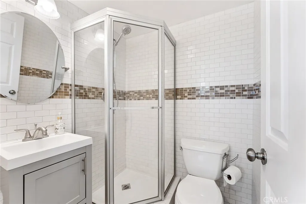 23341 Bessemer Street, Woodland Hills, California 91367 home-pic-21