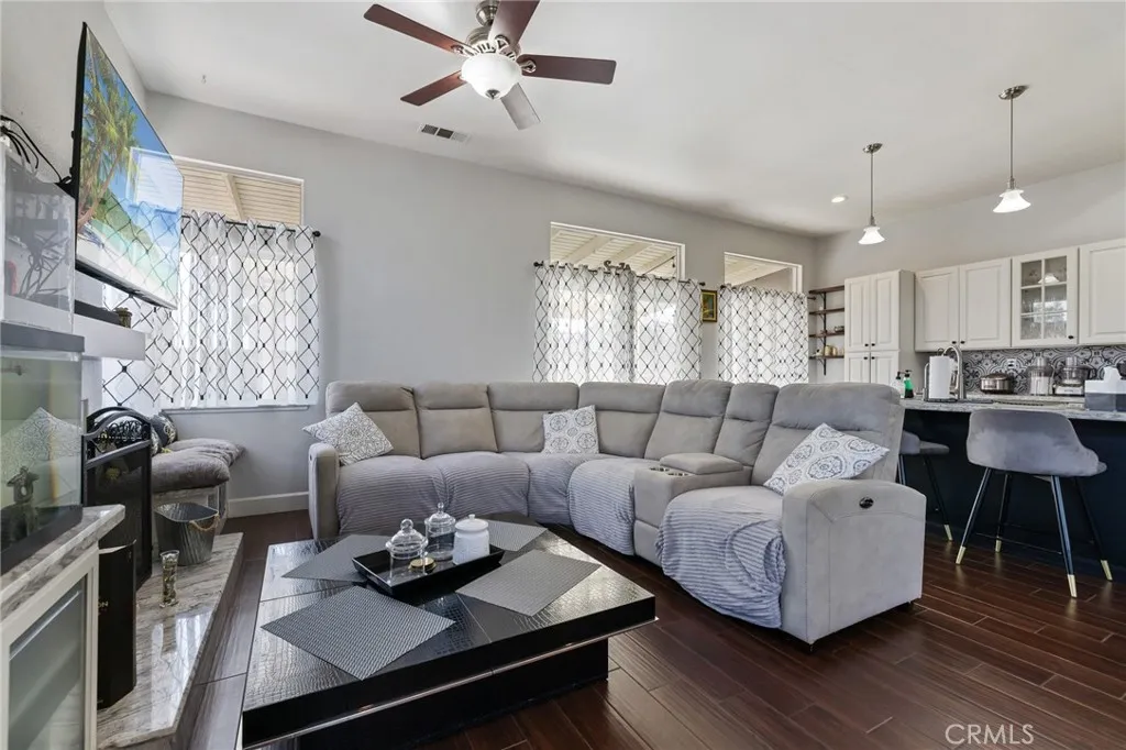 39434 Basalt Court, Palmdale, California 93551 home-pic-19