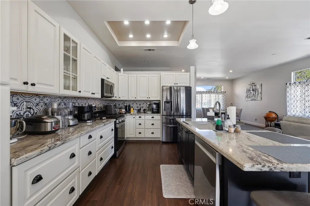 39434 Basalt Court, Palmdale, California 93551 home-pic-23