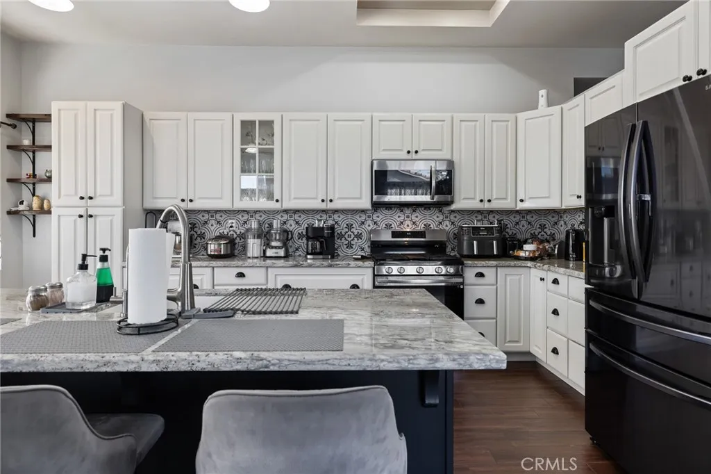 39434 Basalt Court, Palmdale, California 93551 home-pic-26