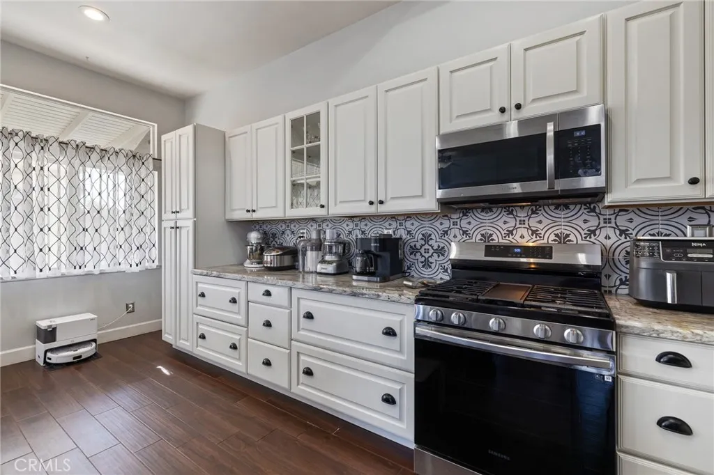 39434 Basalt Court, Palmdale, California 93551 home-pic-25
