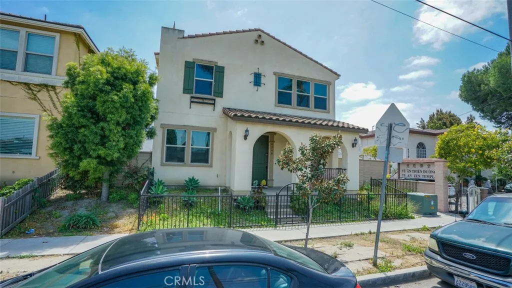 4248 W 5th Street, Santa Ana, California 92703 home-pic-3