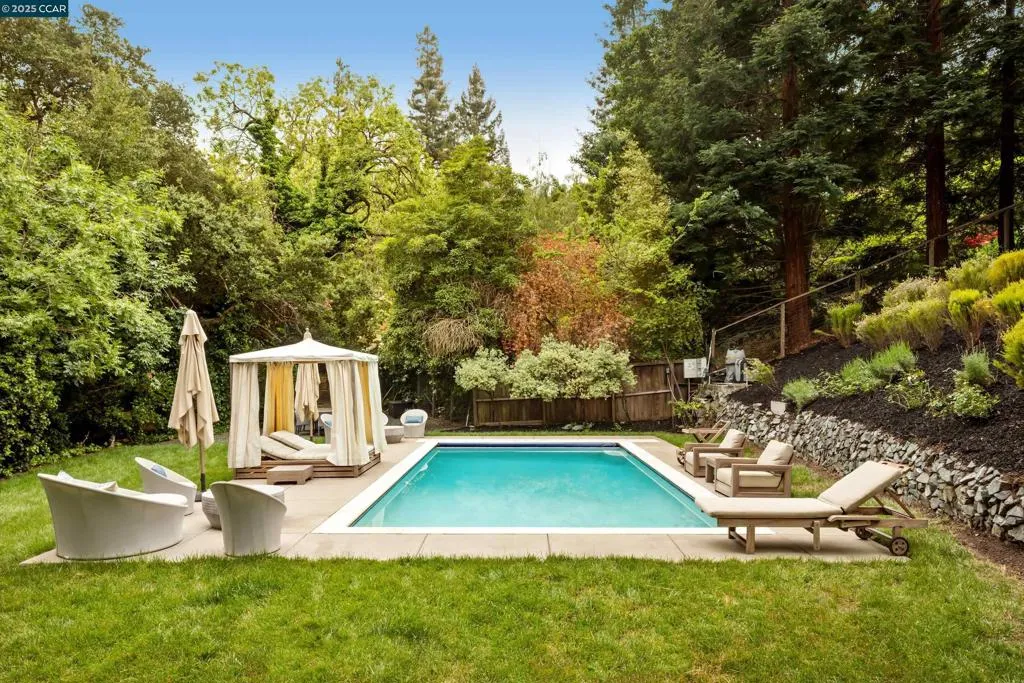 1720 Toyon Rd, Lafayette, California 94549 home-pic-1