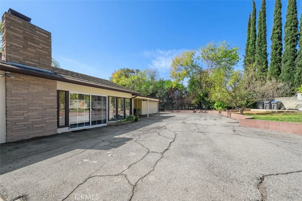 451 W Foothill Boulevard, Arcadia, California 91006 home-pic-42