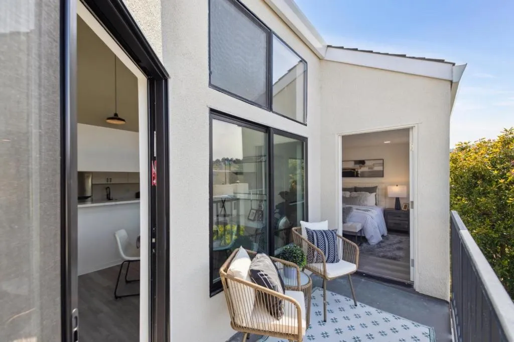 1 Appian Way 703-2, South San Francisco, California 94080 home-pic-4