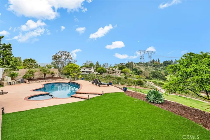 6586 E Via Corral, Anaheim Hills, California 92807