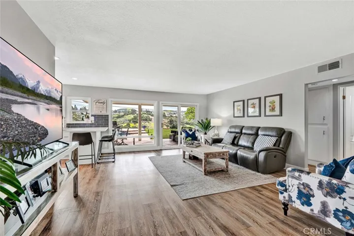 6586 E Via Corral, Anaheim Hills, California 92807