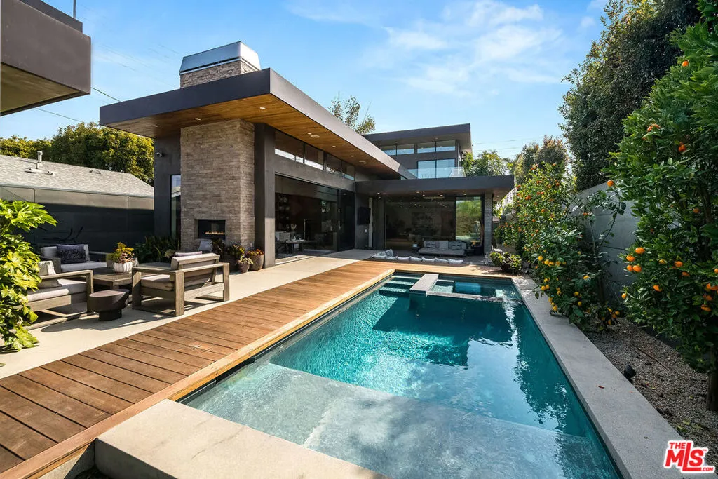 1385 Palms Boulevard, Venice, California 90291, 5 Bedrooms Bedrooms, ,6 BathroomsBathrooms,Residential,For Sale,Palms,25533479