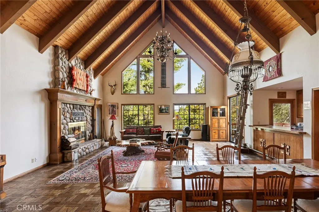 32424 Snowshoe Lane, Running Springs, California 92382 home-pic-10