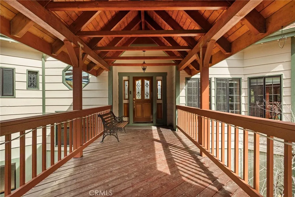32424 Snowshoe Lane, Running Springs, California 92382 home-pic-4