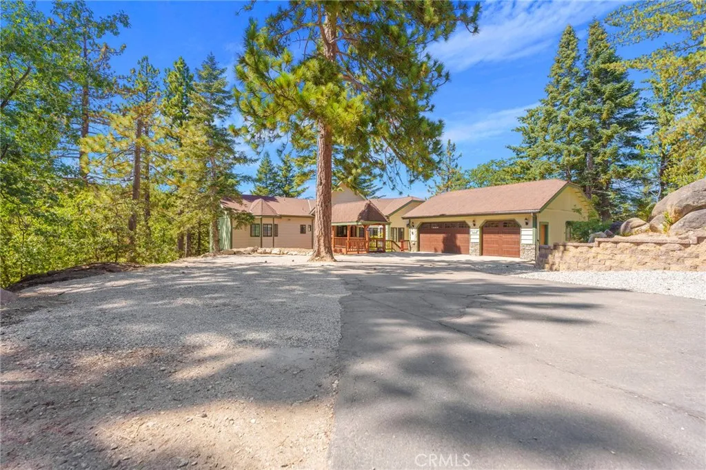 32424 Snowshoe Lane, Running Springs, California 92382 home-pic-64