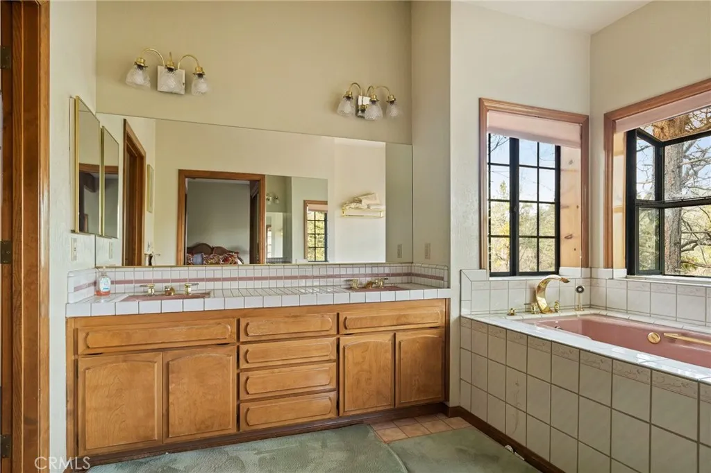 32424 Snowshoe Lane, Running Springs, California 92382 home-pic-27