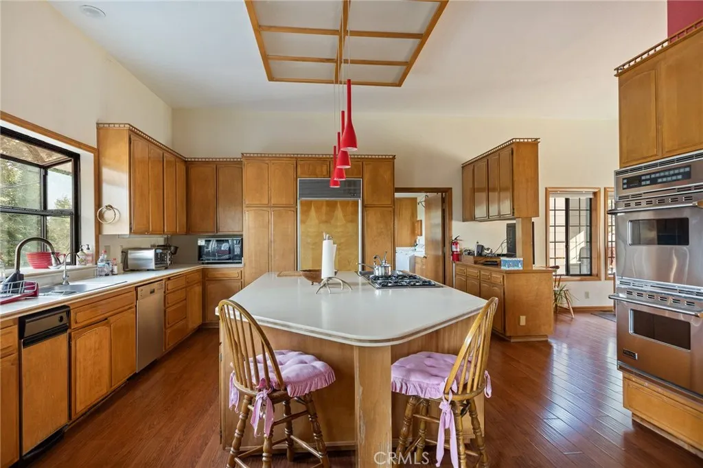 32424 Snowshoe Lane, Running Springs, California 92382 home-pic-14