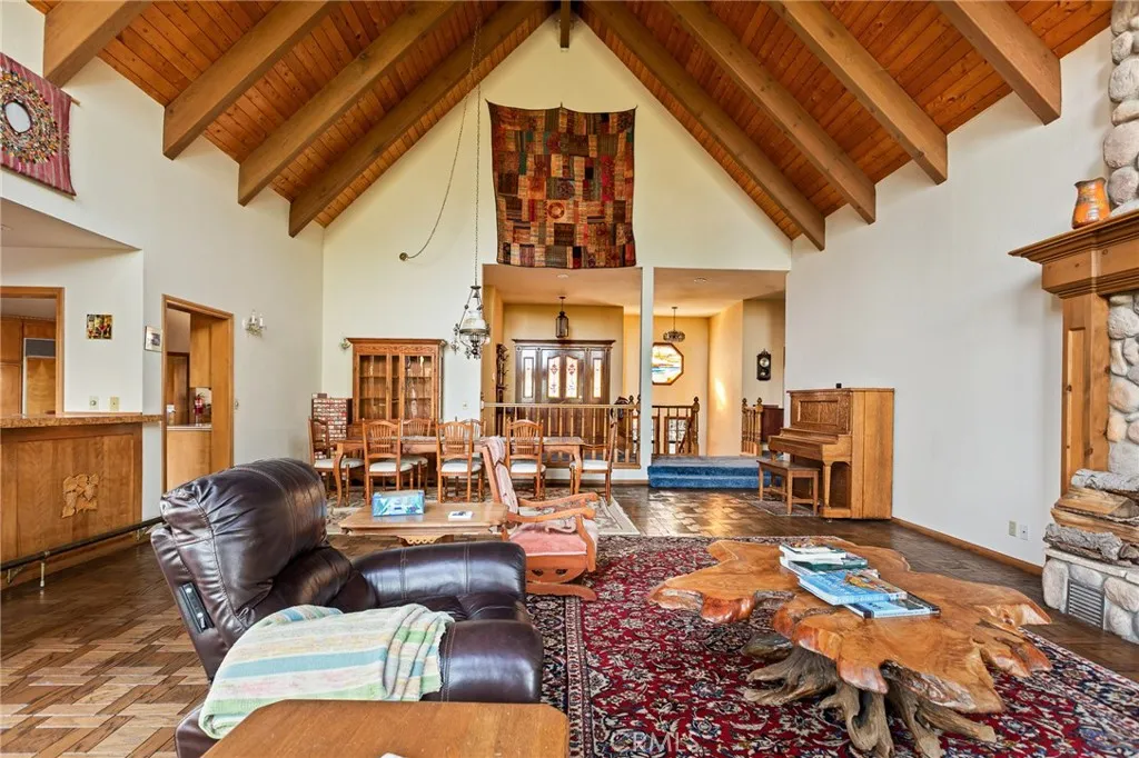 32424 Snowshoe Lane, Running Springs, California 92382 home-pic-7