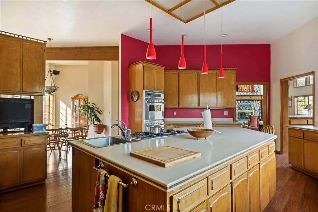 32424 Snowshoe Lane, Running Springs, California 92382 home-pic-17