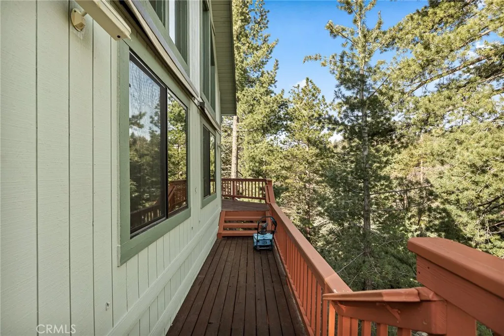 32424 Snowshoe Lane, Running Springs, California 92382 home-pic-36