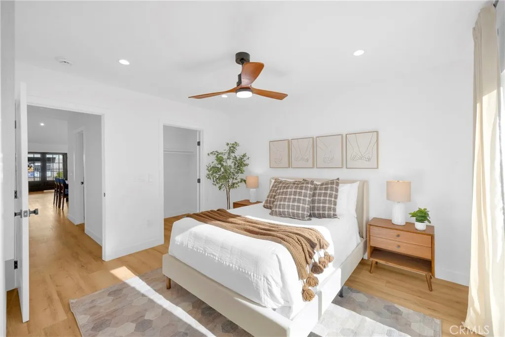 335 N Harvard Boulevard, Los Angeles, California 90004 home-pic-33