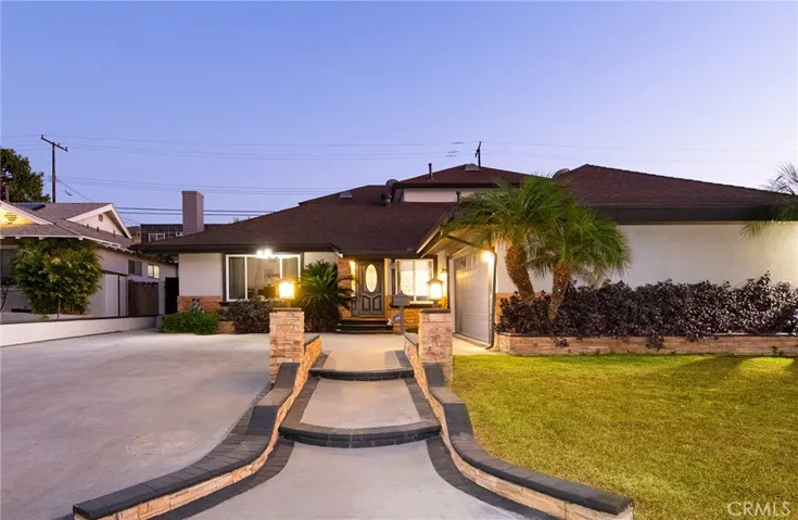 15838 Silvergrove Drive, Whittier, California 90604