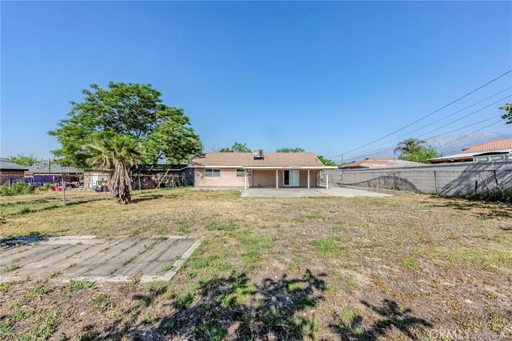 6743 Tokay Avenue, Fontana, California 92336