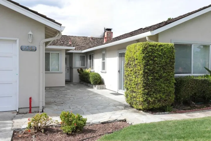 12283 Woodside Drive, Saratoga, California 95070