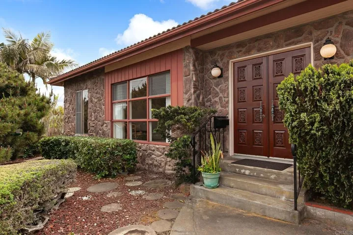 3845 John Street, San Diego, California 92106