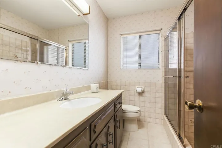 3845 John Street, San Diego, California 92106