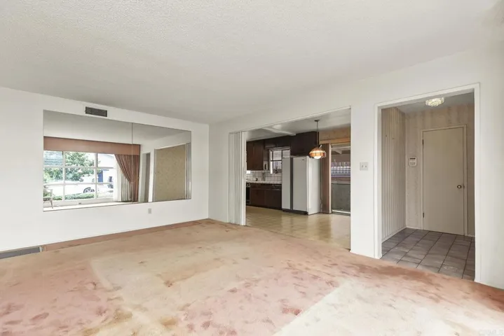 3845 John Street, San Diego, California 92106