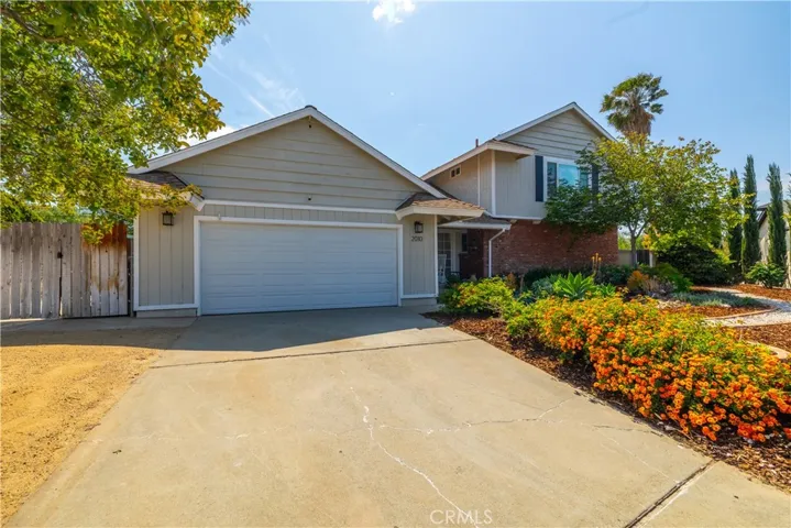 2010 Oakland Hills Drive, Corona, California 92882