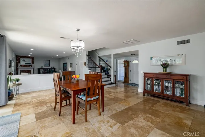 2010 Oakland Hills Drive, Corona, California 92882