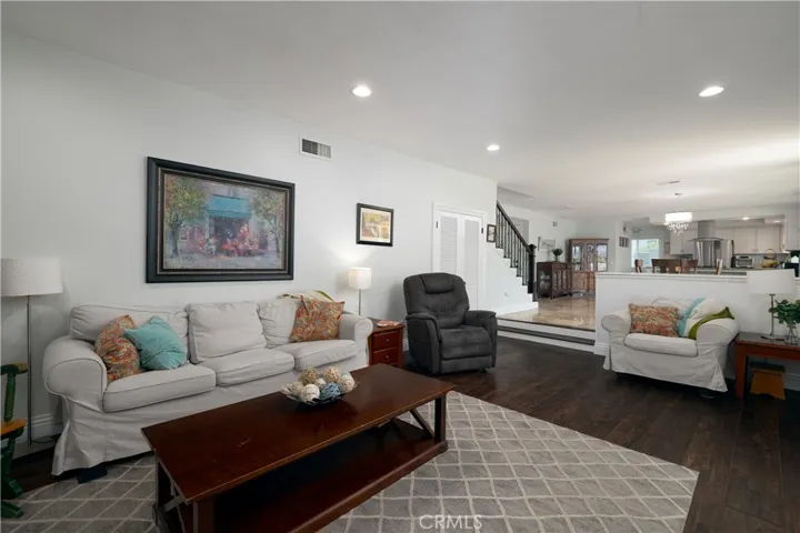 2010 Oakland Hills Drive, Corona, California 92882