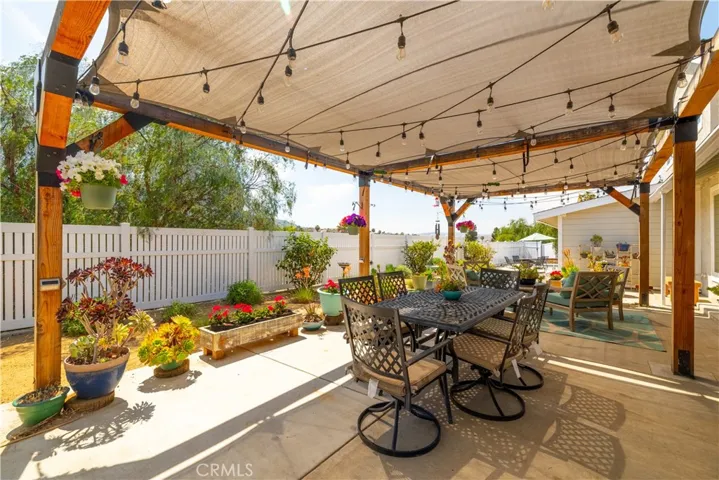 2010 Oakland Hills Drive, Corona, California 92882