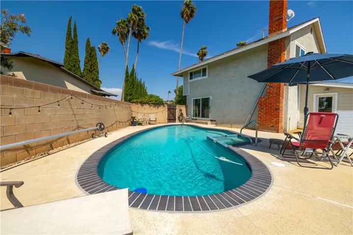 2010 Oakland Hills Drive, Corona, California 92882