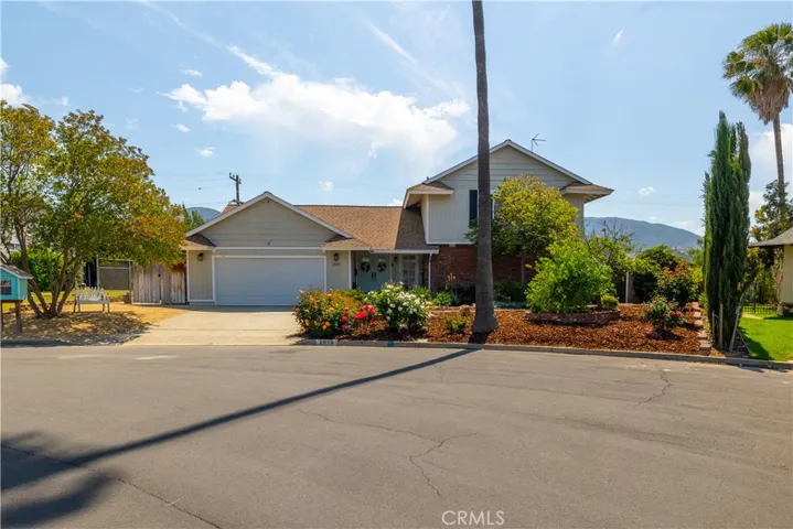 2010 Oakland Hills Drive, Corona, California 92882