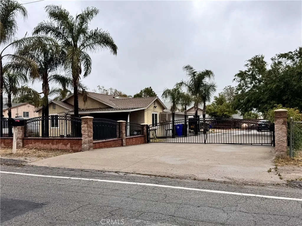 3083 N Macy Street, San Bernardino, California 92407 home-pic-1