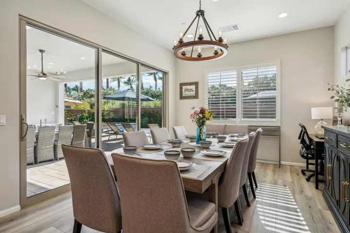 15-web-or-mls-Pinnacle Vista Dr-3004-015