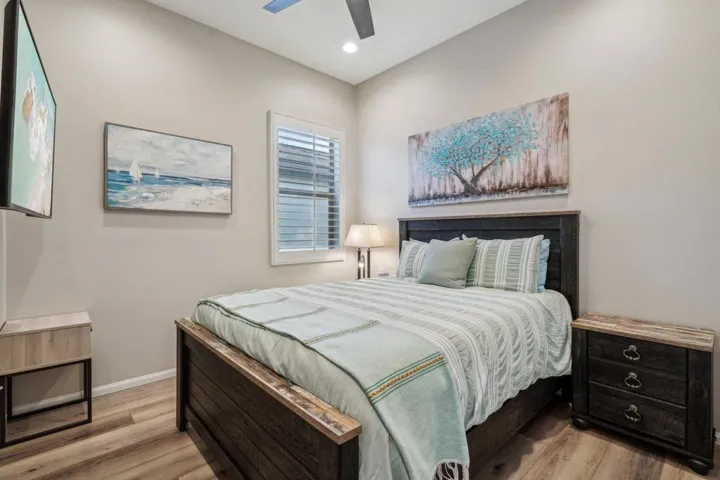 24-web-or-mls-Pinnacle Vista Dr-3004-024