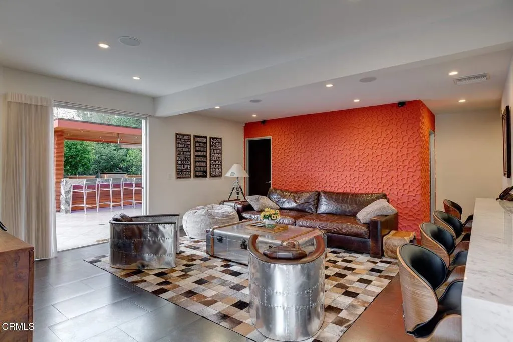 425 Anita Drive, Pasadena, California 91105 home-pic-12