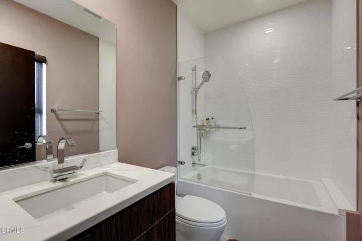 7P8ZN9 - 425 Anita Drive(23)