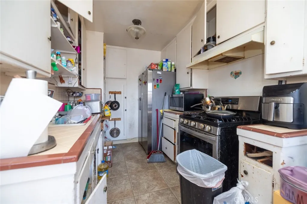 2912 W Via Acosta, Montebello, California 90640 home-pic-62