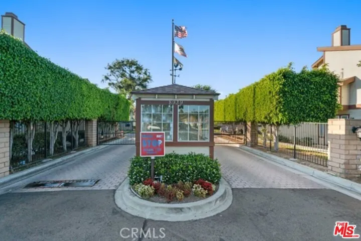 8939 Gallatin Road 104, Pico Rivera, California 90660