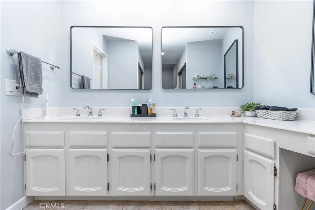 4675 Willis Avenue 307, Sherman Oaks, California 91403 home-pic-4