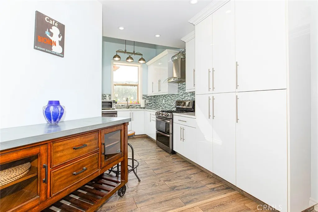 9336 Wayside Drive, Sunland, California 91040 home-pic-61