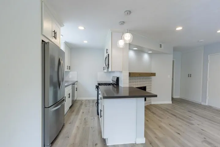 3154 Groton Way 3, San Diego, California 92110