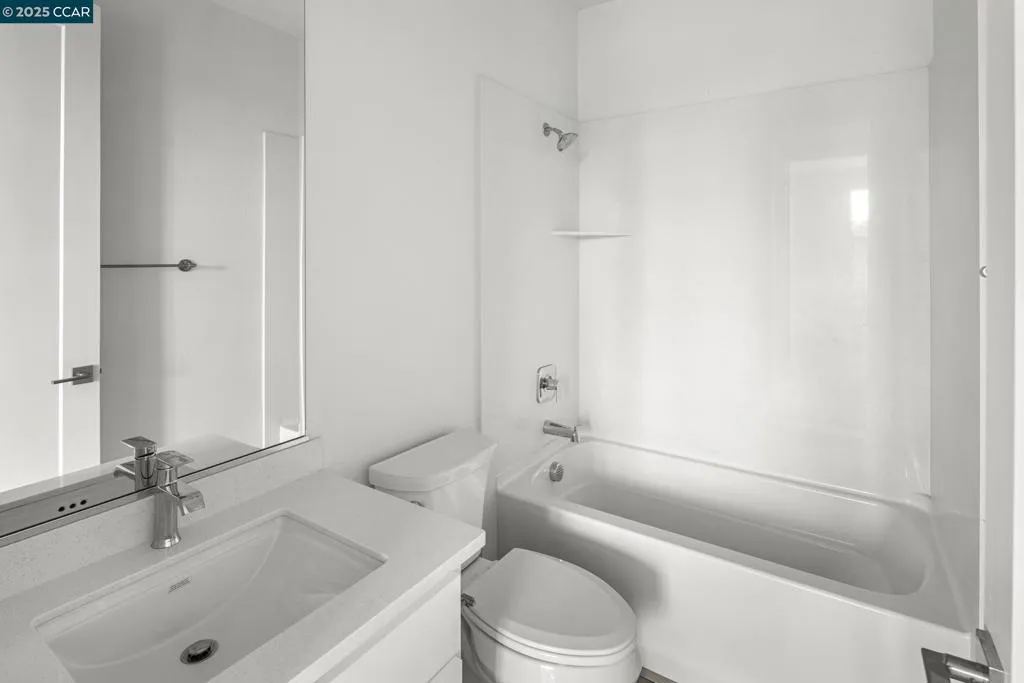 2818 Chattleton Lane, San Pablo, California 94806 home-pic-18