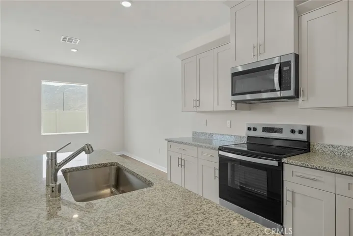 818 Longhorn Drive, San Jacinto, California 92582