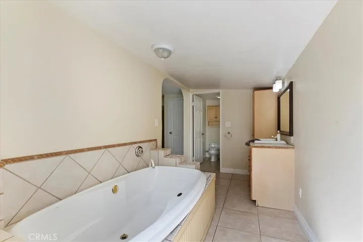 844 W Avenue L, Calimesa, California 92320