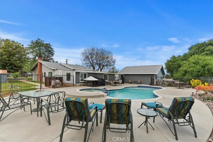 844 W Avenue L, Calimesa, California 92320