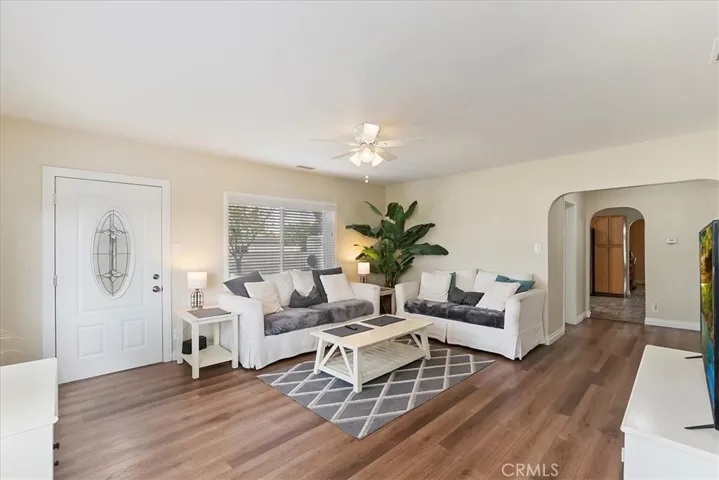 844 W Avenue L, Calimesa, California 92320