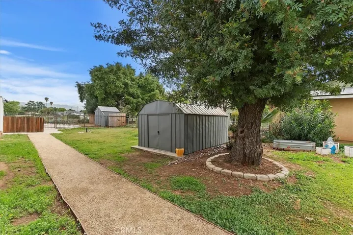 844 W Avenue L, Calimesa, California 92320