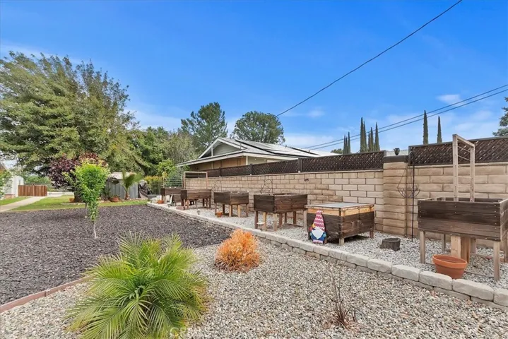 844 W Avenue L, Calimesa, California 92320